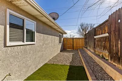 2550 E 610 N #A-B, Saint George, UT 84790 - Photo 12