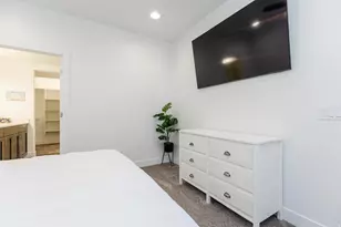 533 Blue Lk St, Garden City, UT 84028 - Photo 12