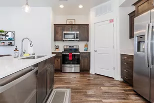 533 Blue Lk St, Garden City, UT 84028 - Photo 4