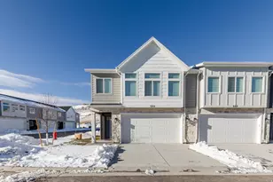 533 Blue Lk St, Garden City, UT 84028 - Photo 30