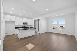 6811 W Heart Rock Ln, Herriman, UT 84096 - Photo 6