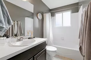 1048 E Cherry Ln, Layton, UT 84040 - Photo 14