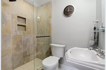 1048 E Cherry Ln, Layton, UT 84040 - Photo 16