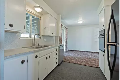 1023 E 800 N, Bountiful, UT 84010 - Photo 14