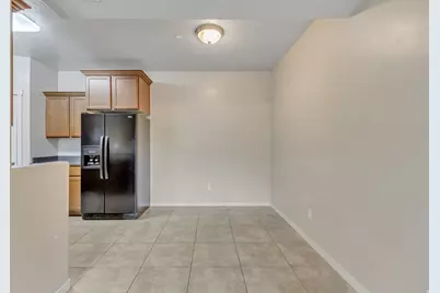 203 E Jordan Ridge Blvd N #204, Saratoga Springs, UT 84045 - Photo 8