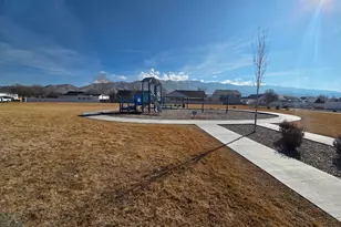 1663 E Shadow Dr, Eagle Mountain, UT 84005 - Photo 40