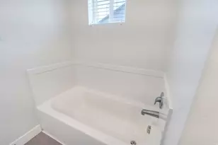 7217 N Clover Leaf Ln E, Eagle Mountain, UT 84005 - Photo 12