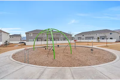 7217 N Clover Leaf Ln E, Eagle Mountain, UT 84005 - Photo 30