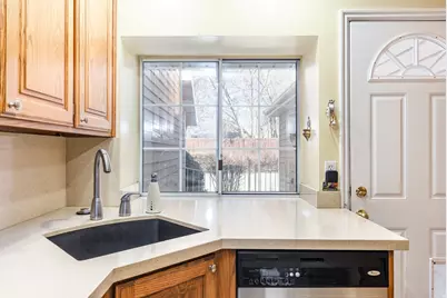 854 E Pond View Way, Salt Lake City, UT 84106 - Photo 12