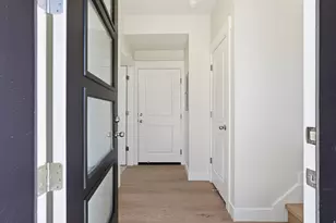 7329 S Sideline Ln W, Midvale, UT 84047 - Photo 4