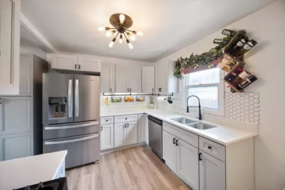 447 S 300 E, American Fork, UT 84003 - Photo 8