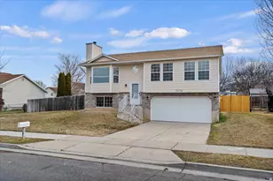 4270 S 2900 W, Roy, UT 84067 - Photo 2