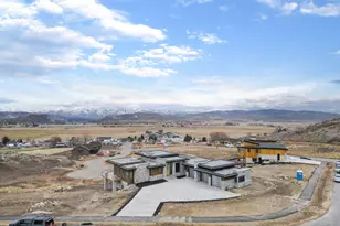 1176 N Francis Gate Cir E, Francis, UT 84036 - Photo 2