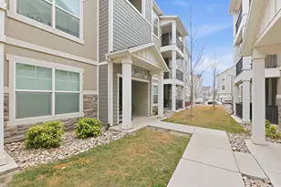 625 N Emery Ln, Vineyard, UT 84059 - Photo 2