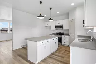 241 W 1160 N, Tooele, UT 84074 - Photo 8