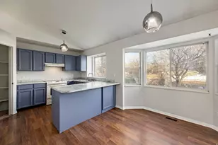 846 N Starcrest Dr, Salt Lake City, UT 84116 - Photo 6