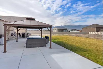 428 S Saddle Rd, Grantsville, UT 84029 - Photo 2
