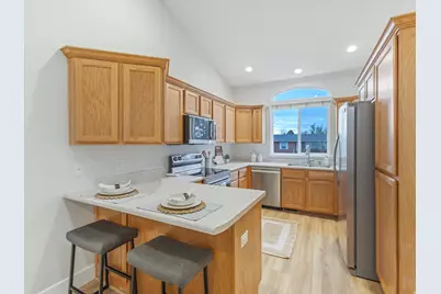 471 E 700 N, Orem, UT 84097 - Photo 6