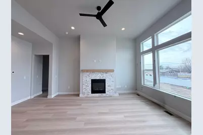 1661 S 3875 W #402, Taylor, UT 84401 - Photo 6