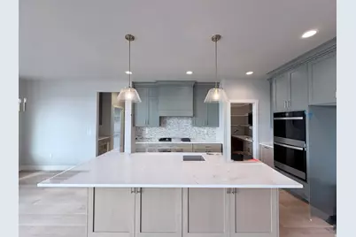 1661 S 3875 W #402, Taylor, UT 84401 - Photo 4