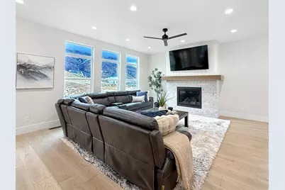 4094 N Jackson Ave, North Ogden, UT 84414 - Photo 8