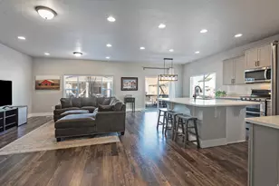 4378 W Aspen Cottage Ln, Riverton, UT 84096 - Photo 6