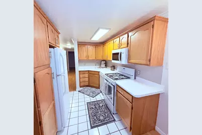 886 E Maple Crest Ct #23, Salt Lake City, UT 84106 - Photo 4