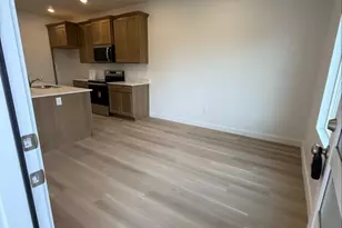 3549 S Early Bright Ct W, West Valley, UT 84120 - Photo 4