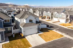 4952 E Lk Cor Dr, Eagle Mountain, UT 84005 - Photo 8