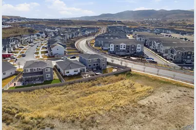 1140 W Cantle Dr S, Bluffdale, UT 84065 - Photo 46