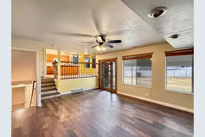 1085 N 125 E, Layton, UT 84041 - Photo 16