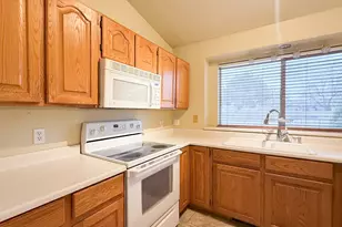 1085 N 125 E, Layton, UT 84041 - Photo 6