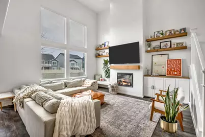 156 N Valcrest Dr, Saratoga Springs, UT 84045 - Photo 4