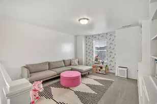 156 N Valcrest Dr, Saratoga Springs, UT 84045 - Photo 16