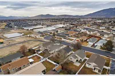 4675 W Ferguson Way, Cedar Hills, UT 84062 - Photo 38
