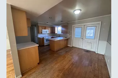 2091 E 4500 S, Holladay, UT 84117 - Photo 4