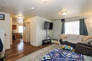 2475 Craig Ln, Syracuse, UT 84075 - Photo 12