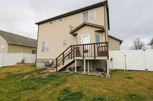 2475 Craig Ln, Syracuse, UT 84075 - Photo 4