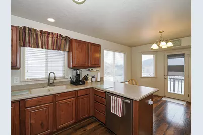 2475 Craig Ln, Syracuse, UT 84075 - Photo 16