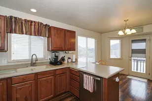 2475 Craig Ln, Syracuse, UT 84075 - Photo 16