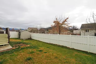 2475 Craig Ln, Syracuse, UT 84075 - Photo 6