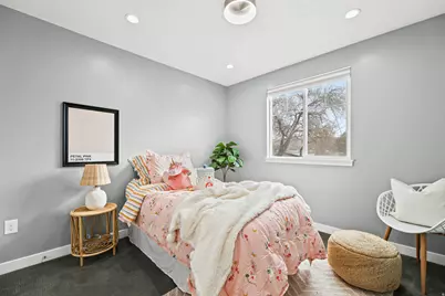 153 E Crescent Ln, Sandy, UT 84070 - Photo 22