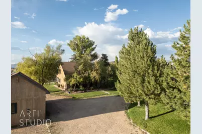 825 N Horsemans Dr, Dammeron Valley, UT 84783 - Photo 4
