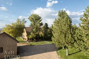 825 N Horsemans Dr, Dammeron Valley, UT 84783 - Photo 4