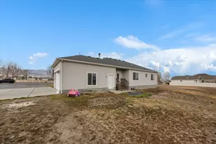 525 S Hale St, Grantsville, UT 84029 - Photo 36