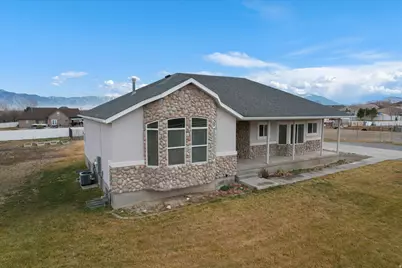525 S Hale St, Grantsville, UT 84029 - Photo 6