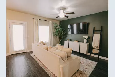 7565 N Hutch Ln E, Eagle Mountain, UT 84005 - Photo 2