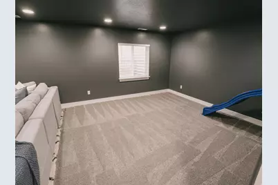 7565 N Hutch Ln E, Eagle Mountain, UT 84005 - Photo 20