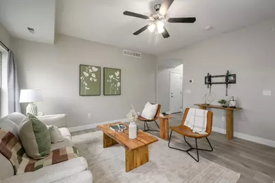 1814 W 2300 S, Woods Cross, UT 84087 - Photo 4