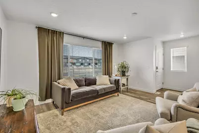 1987 E Sand Hollow Dr, Eagle Mountain, UT 84005 - Photo 12